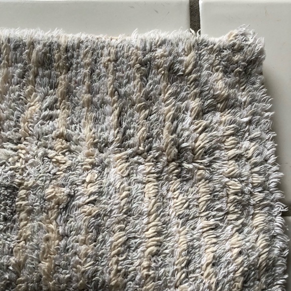 Cream Striped Bath Mats set of 2 - Picture 2 of 5